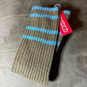 NWT - olive green arm sleeves with 2 blue stripes